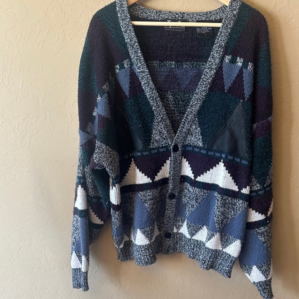 Geometric Patterned Cardigan - Picture 2 of 5